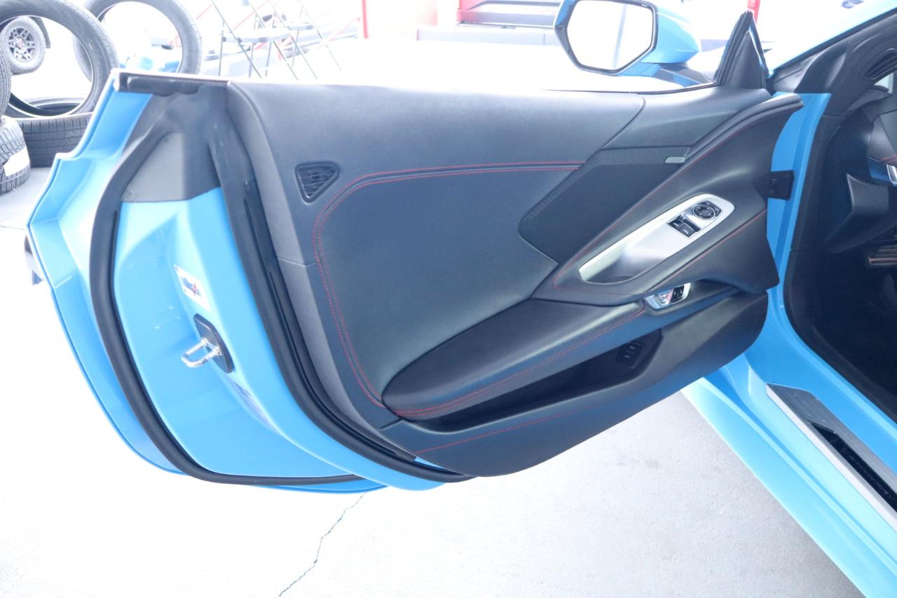 Chevrolet Corvette 2dr Stingray Cpe w/1LT 2021