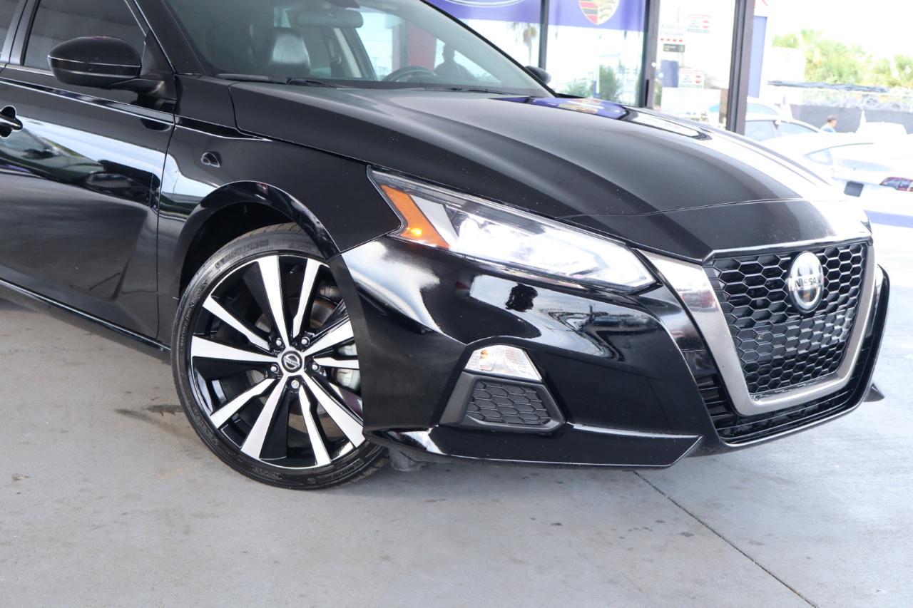 Nissan Altima 2.5 SR Sedan 2022
