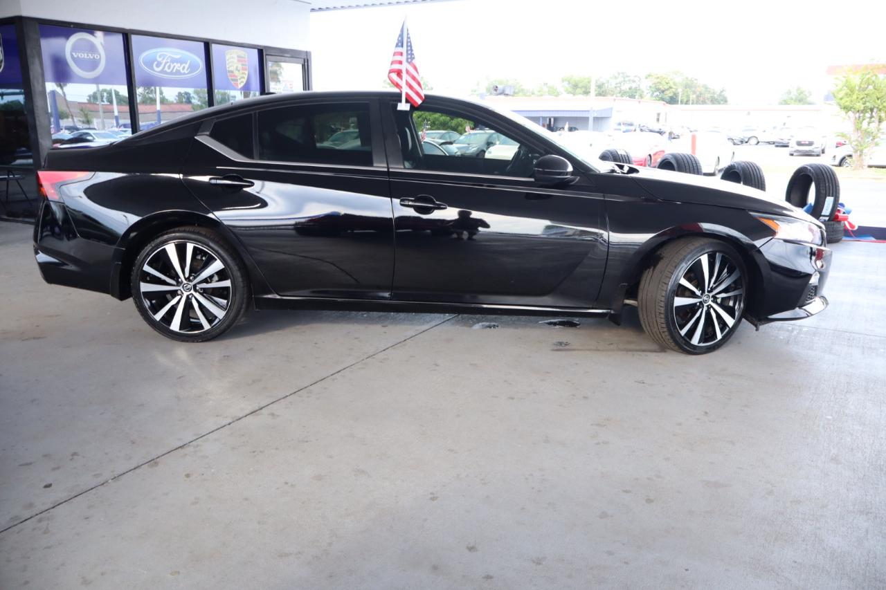 Nissan Altima 2.5 SR Sedan 2022