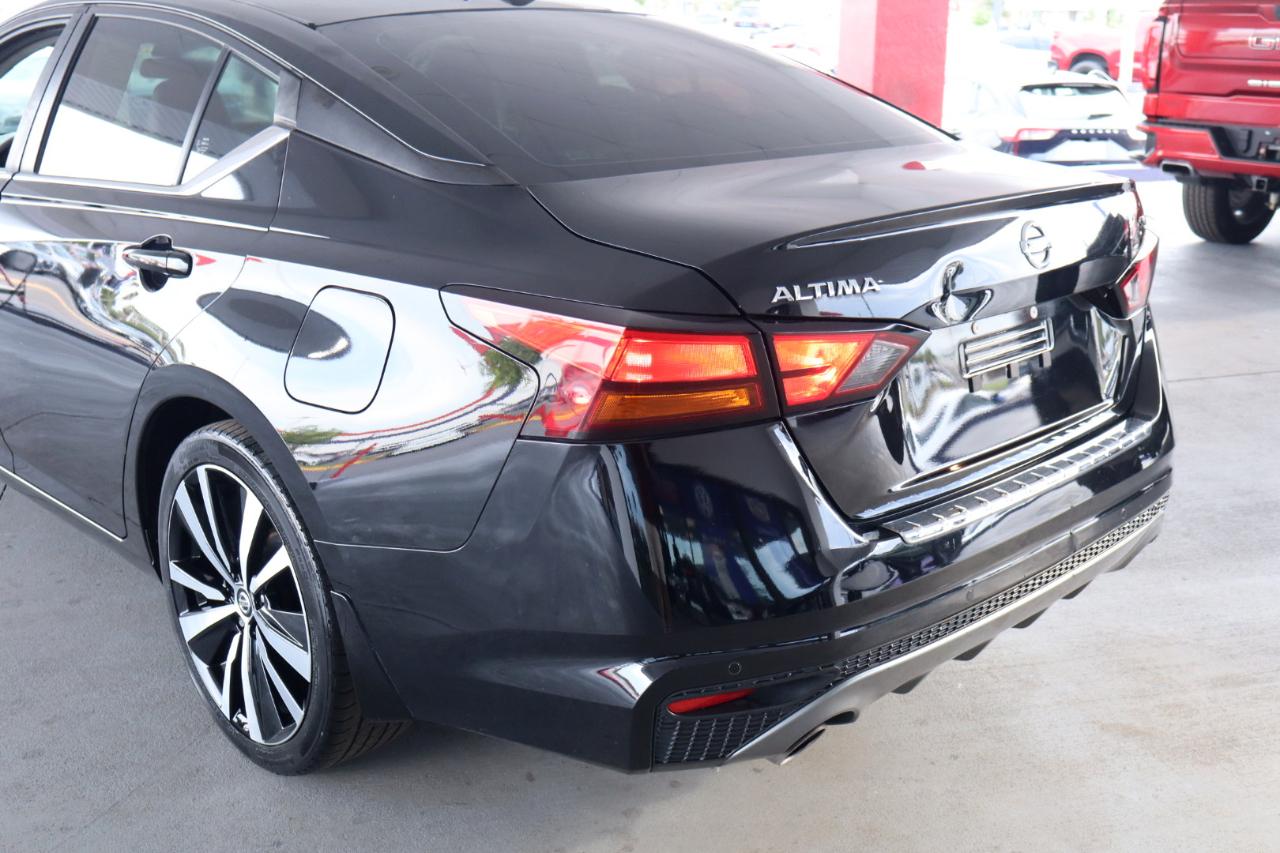 Nissan Altima 2.5 SR Sedan 2022