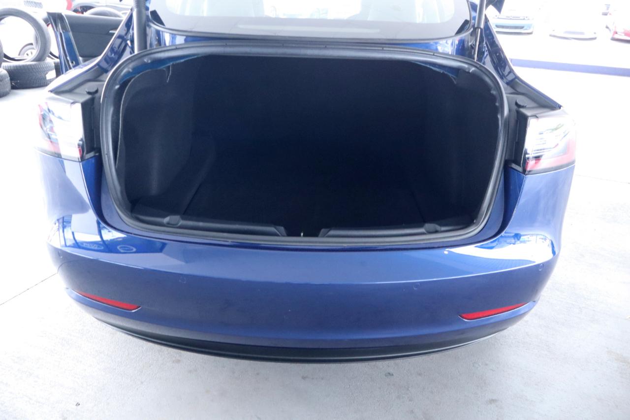 Tesla Model 3 Standard Range Plus RWD 2021