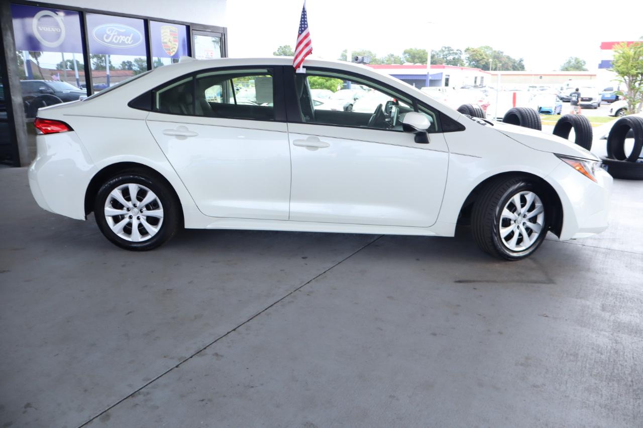 Toyota Corolla LE CVT (Natl) 2021