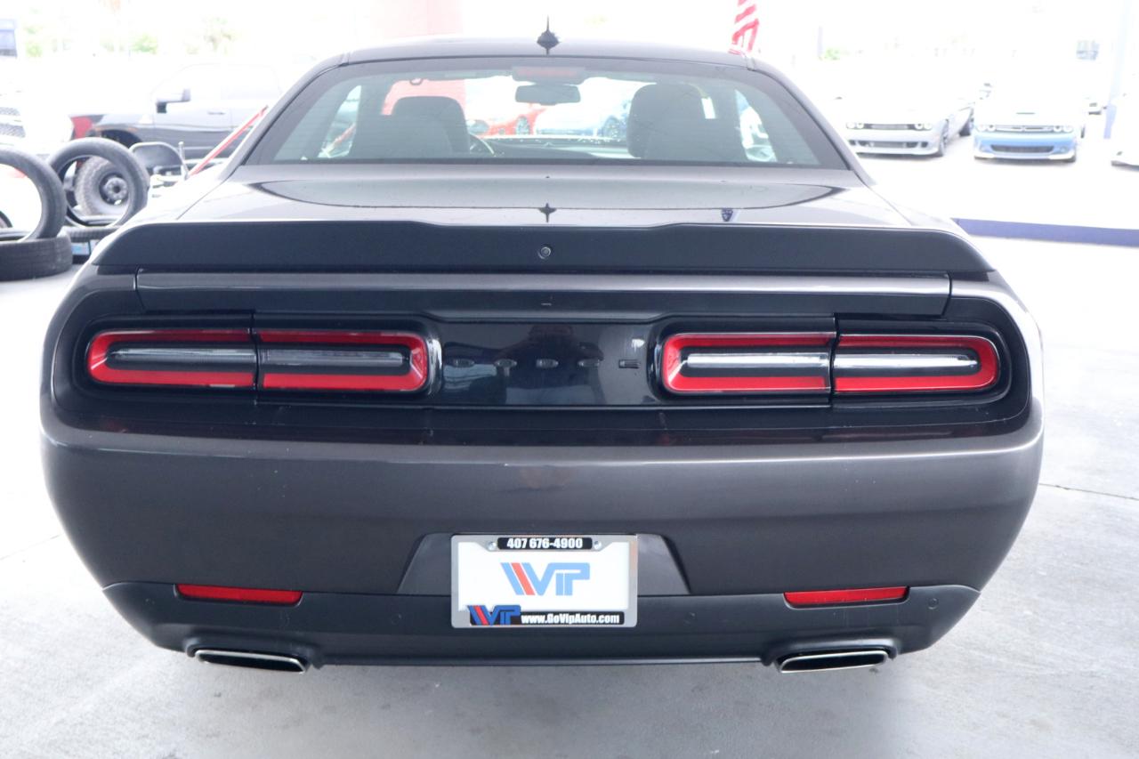 Dodge Challenger GT RWD 2022