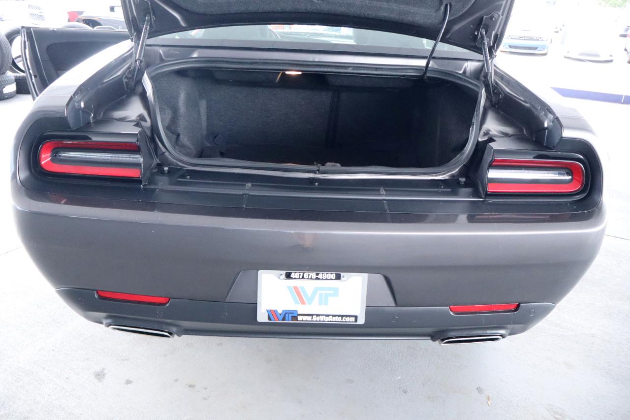 Dodge Challenger GT RWD 2022