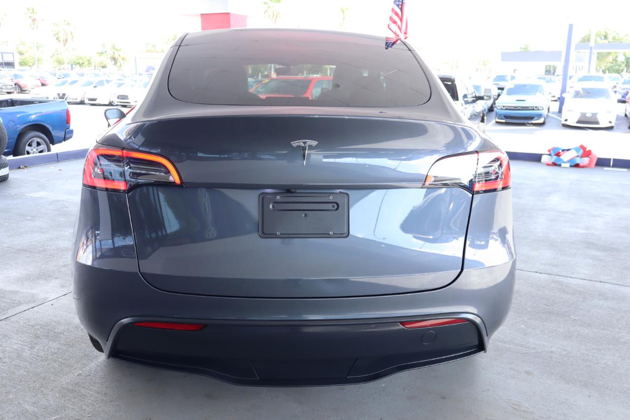 Tesla Model Y Long Range AWD 2023