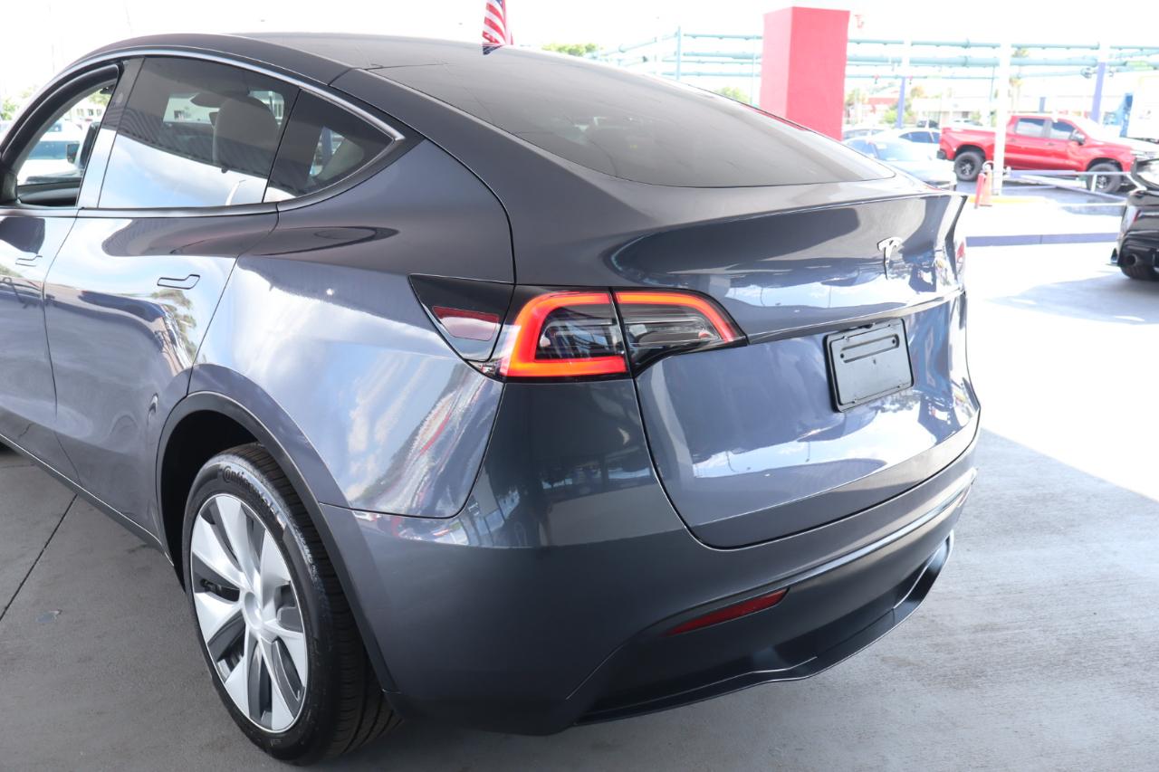 Tesla Model Y Long Range AWD 2023