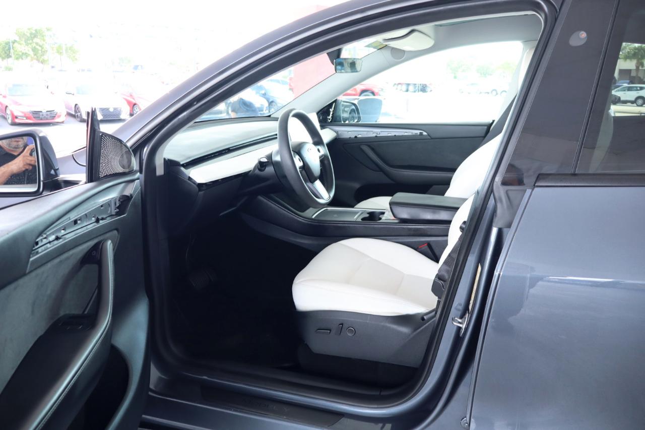 Tesla Model Y Long Range AWD 2023