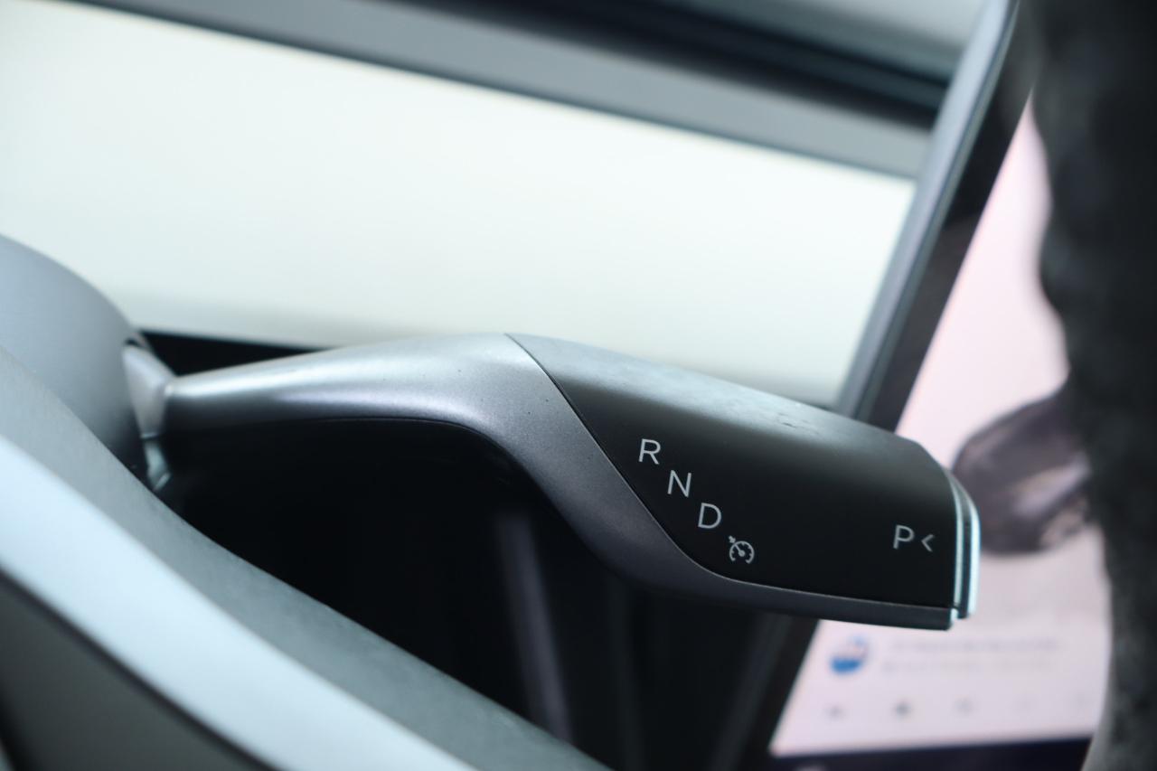 Tesla Model Y Long Range AWD 2023