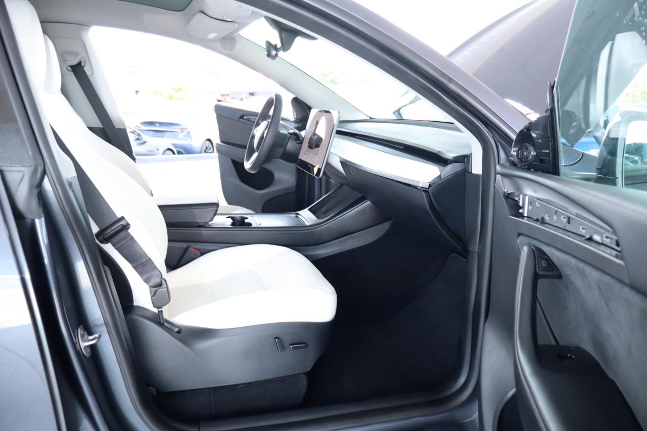 Tesla Model Y Long Range AWD 2023