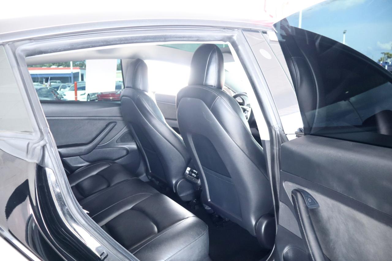 Tesla Model 3 Standard Range Plus RWD 2021