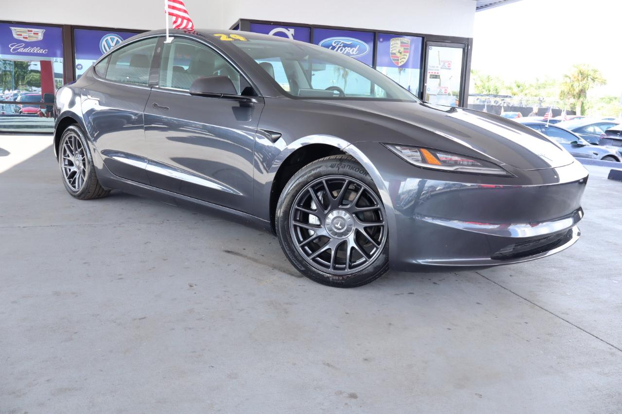 Tesla Model 3 RWD *Ltd Avail* 2024