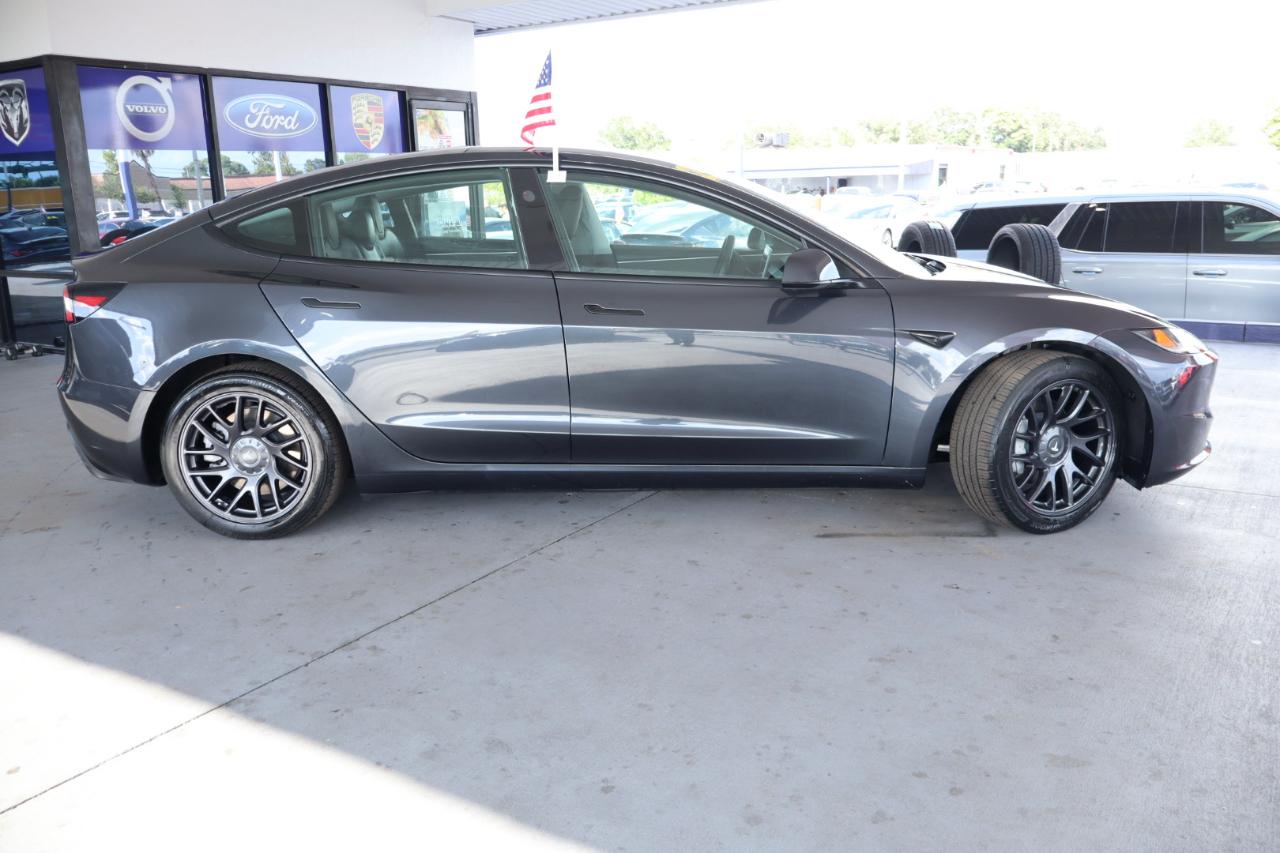 Tesla Model 3 RWD *Ltd Avail* 2024