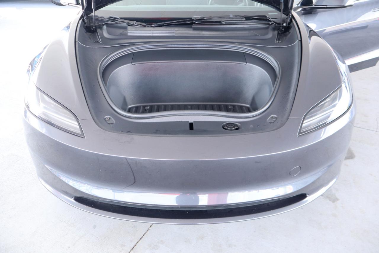Tesla Model 3 RWD *Ltd Avail* 2024