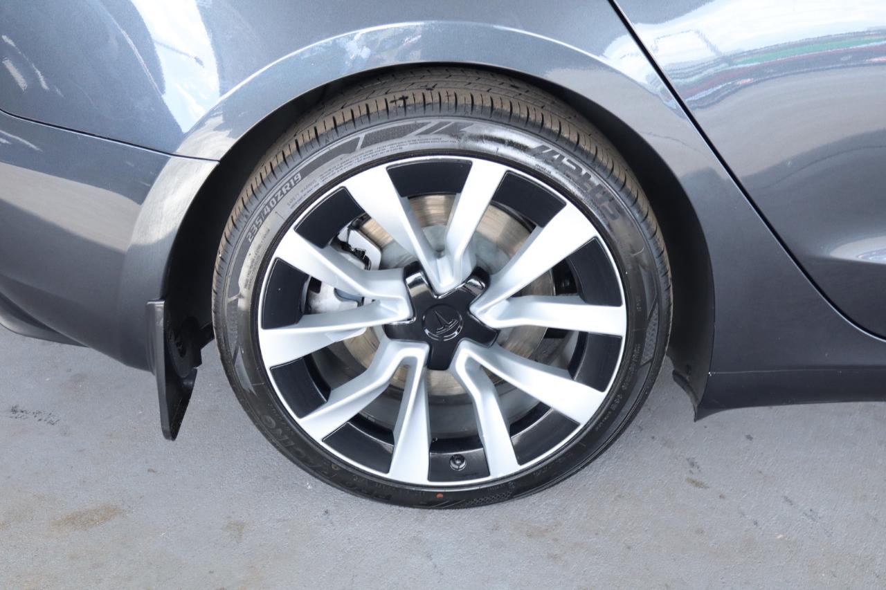 Tesla Model 3 Long Range RWD 2025