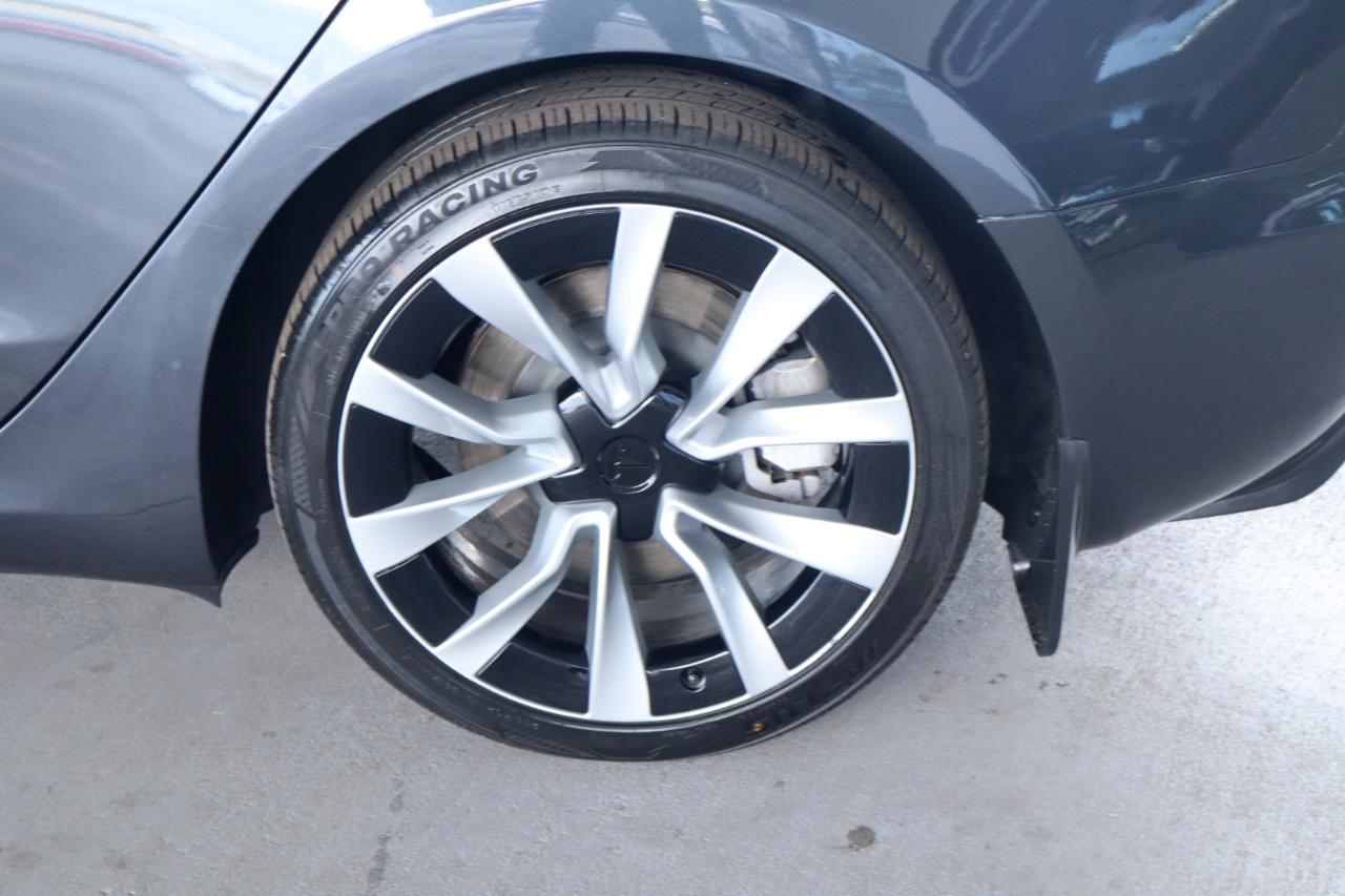 Tesla Model 3 Long Range RWD 2025