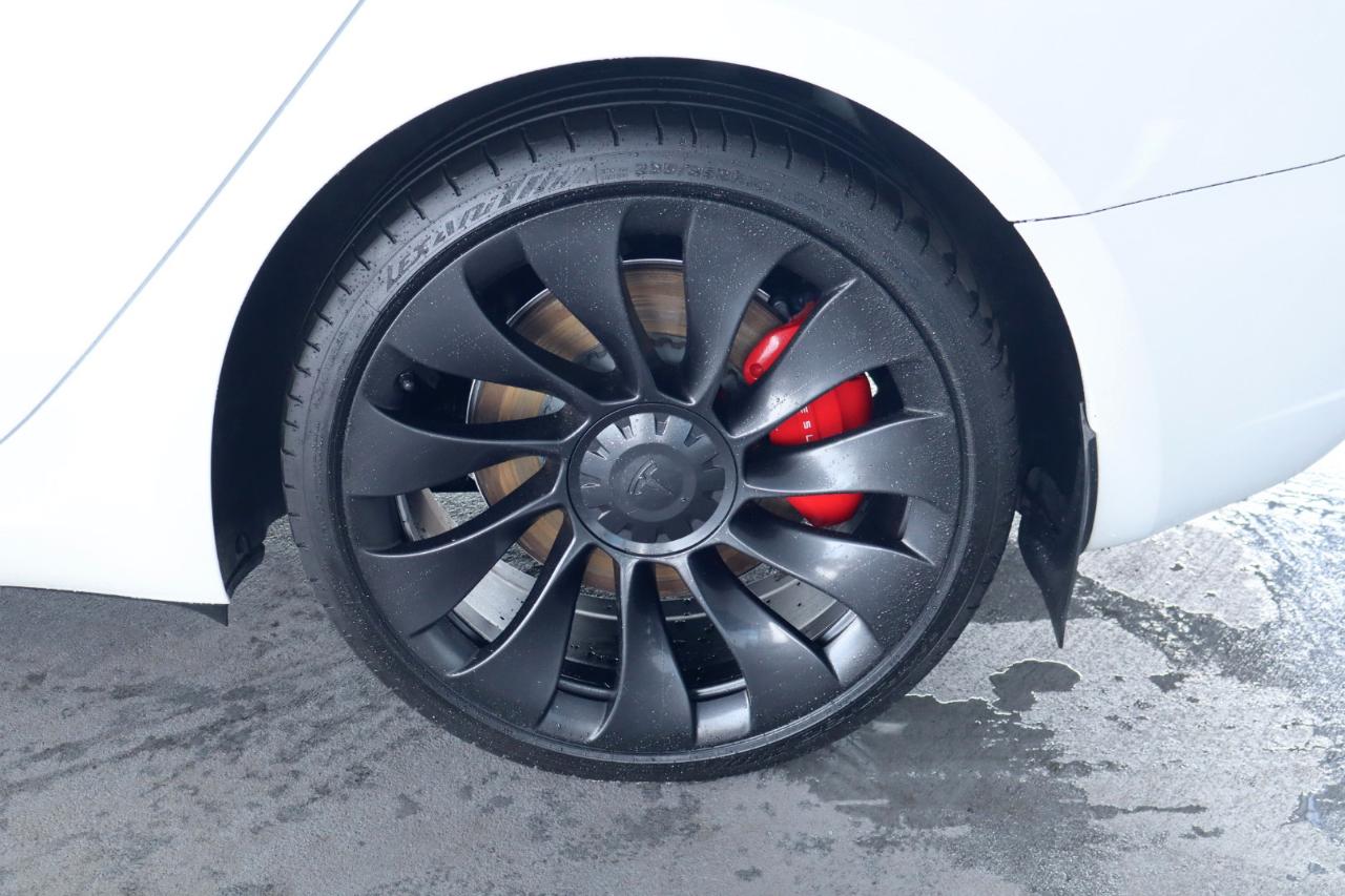 Tesla Model 3 Performance AWD 2023