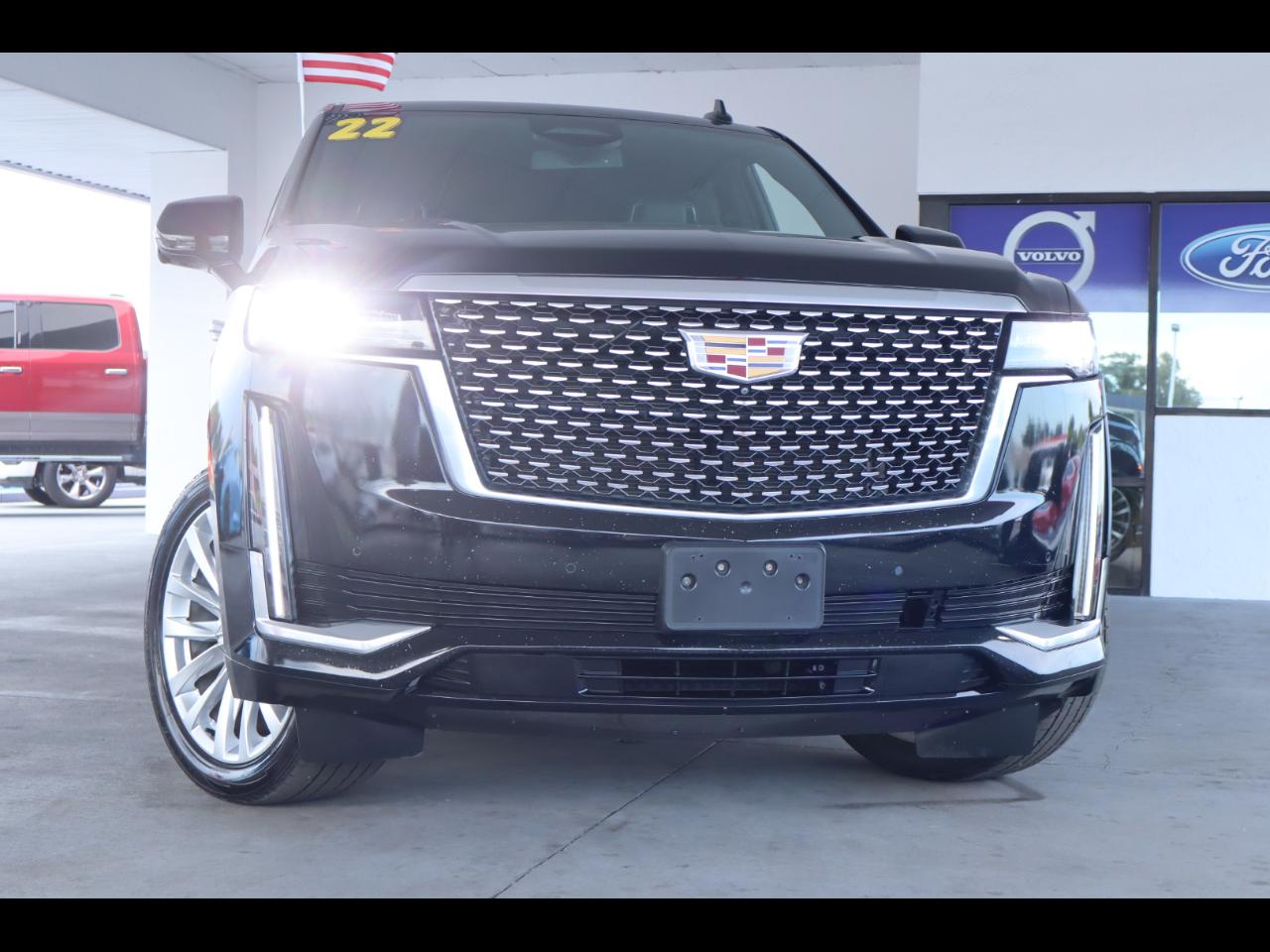 Cadillac Escalade ESV 2WD 4dr Luxury 2022