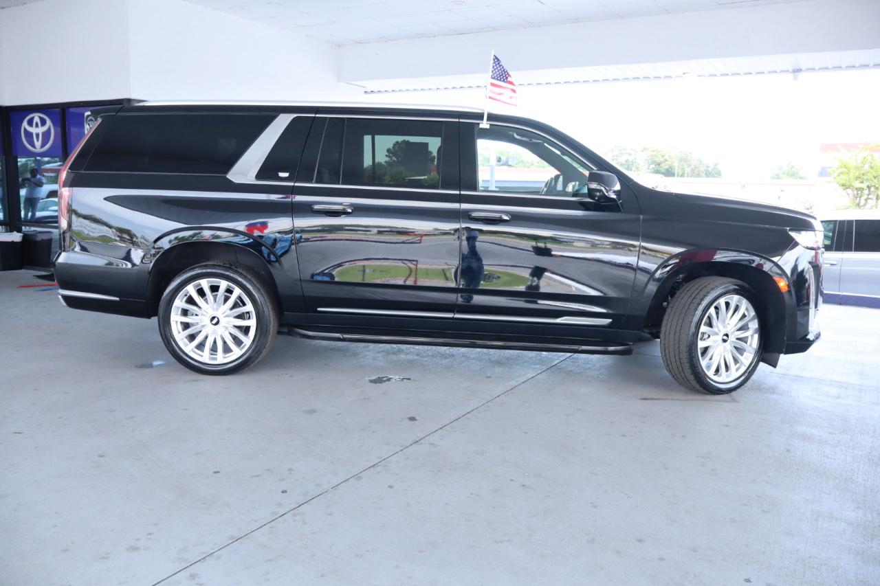 Cadillac Escalade ESV 2WD 4dr Luxury 2022