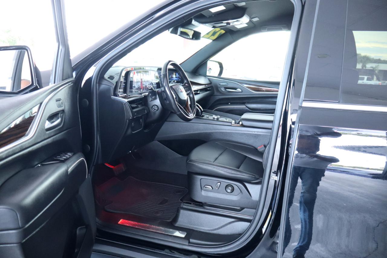 Cadillac Escalade ESV 2WD 4dr Luxury 2022