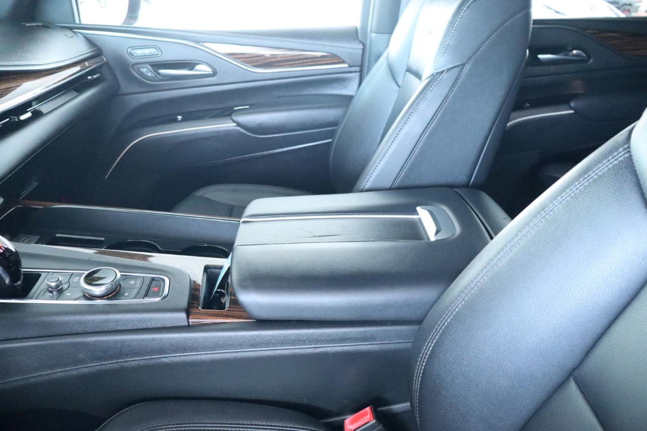Cadillac Escalade ESV 2WD 4dr Luxury 2022