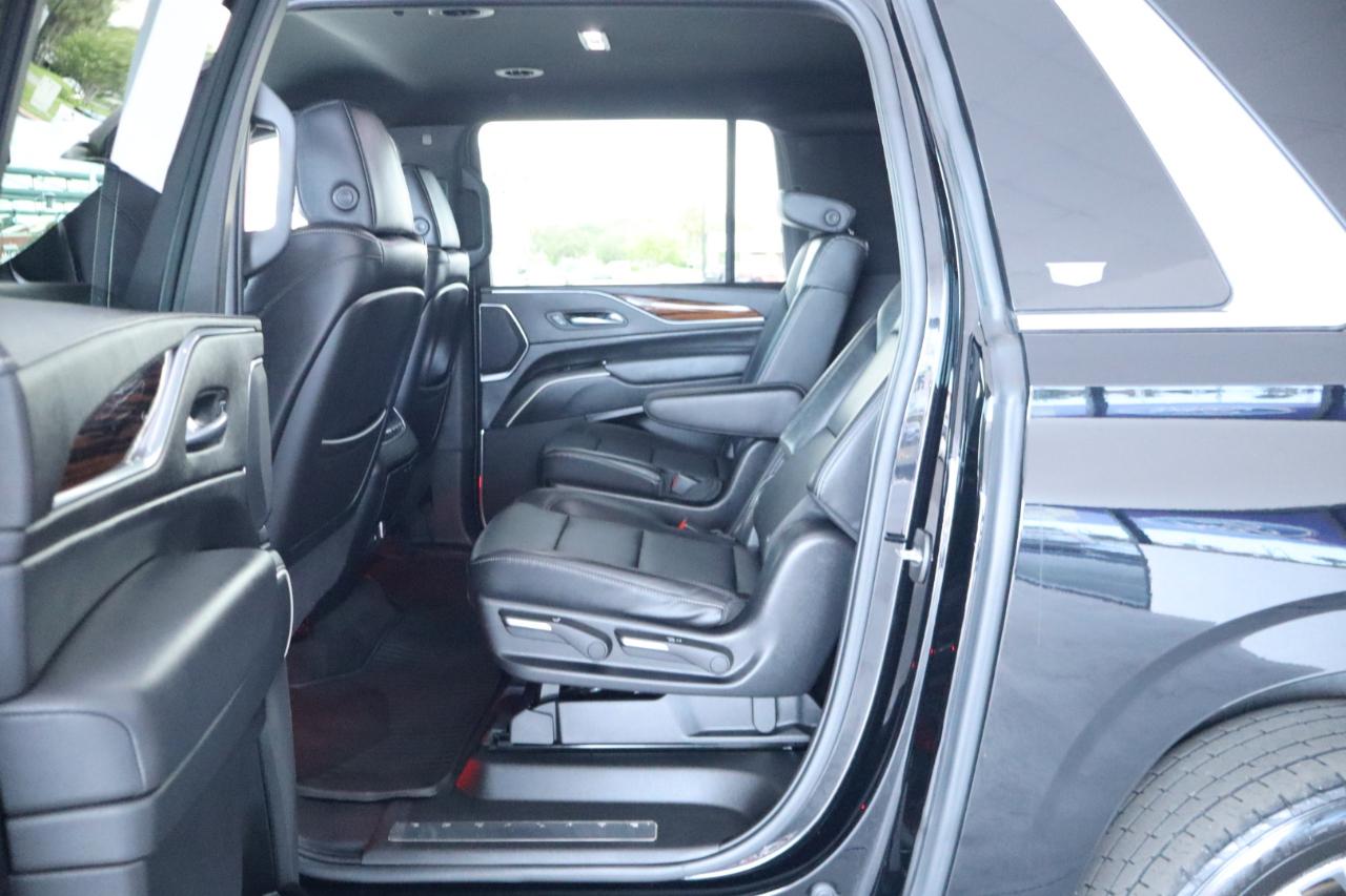 Cadillac Escalade ESV 2WD 4dr Luxury 2022