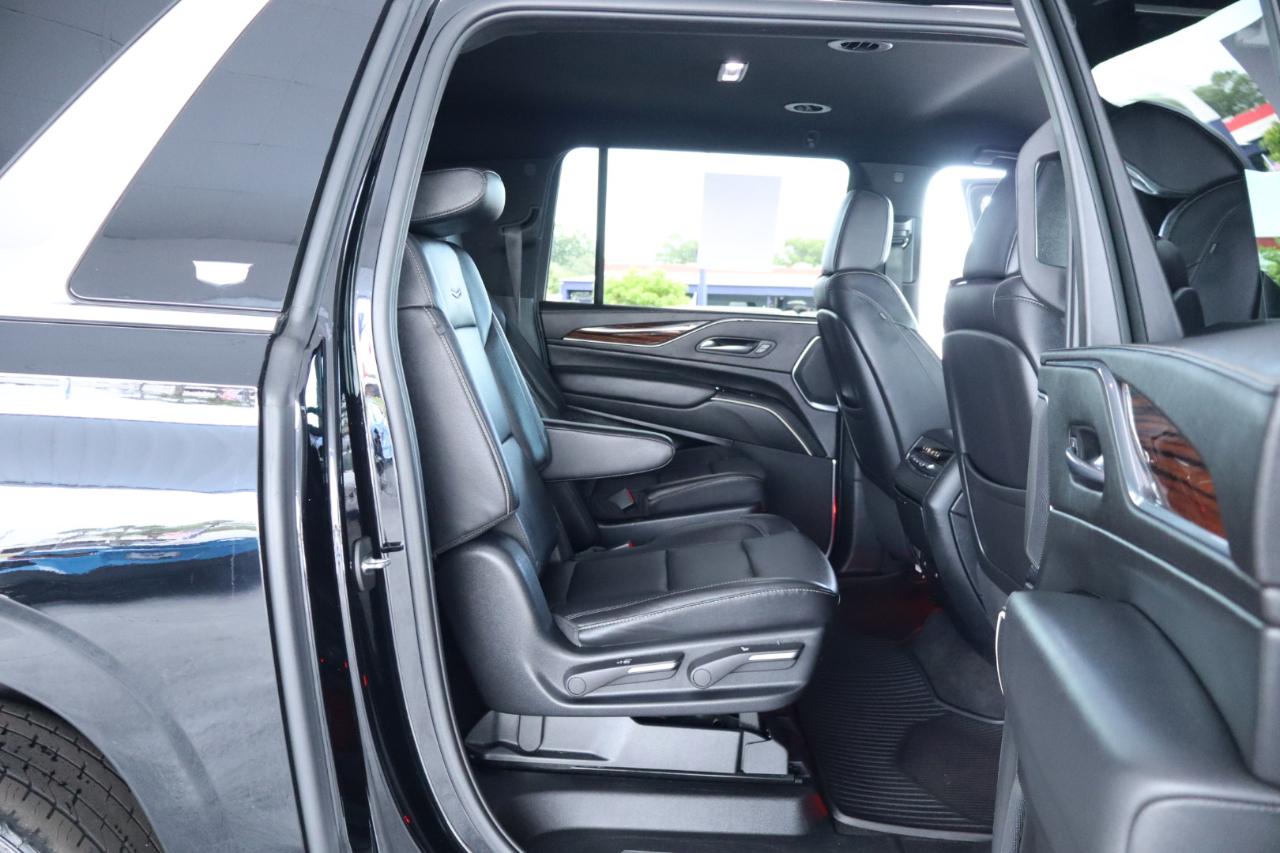 Cadillac Escalade ESV 2WD 4dr Luxury 2022