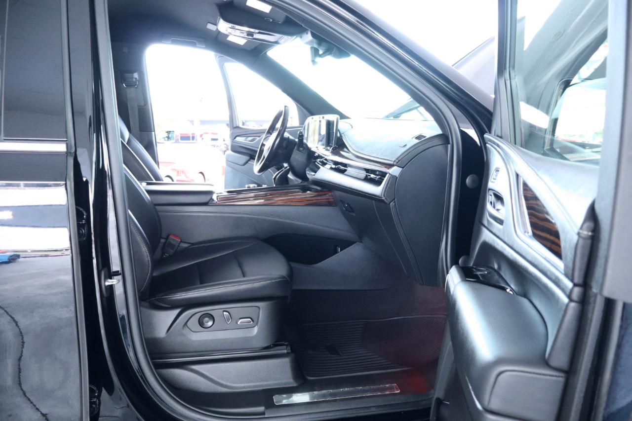 Cadillac Escalade ESV 2WD 4dr Luxury 2022