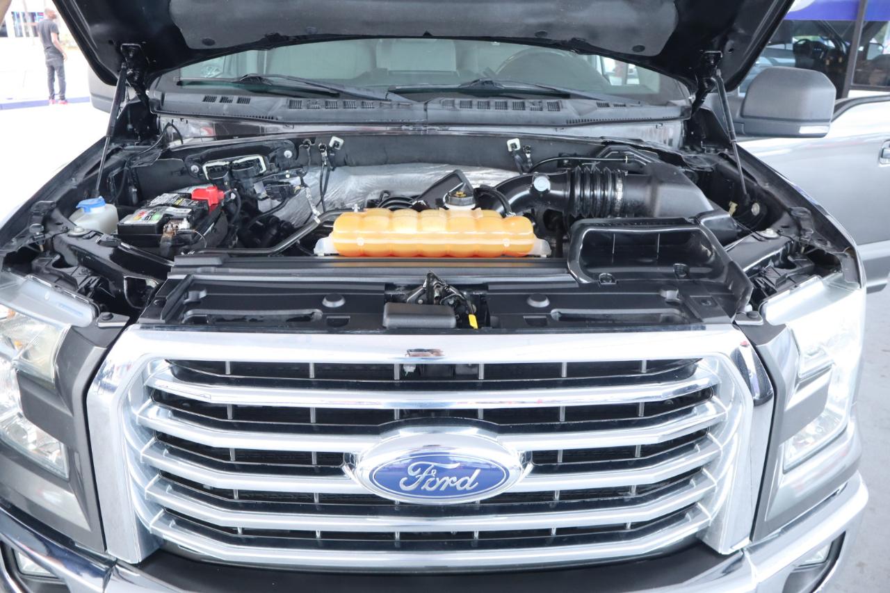 Ford F-150 4WD SuperCrew 145" XLT 2015