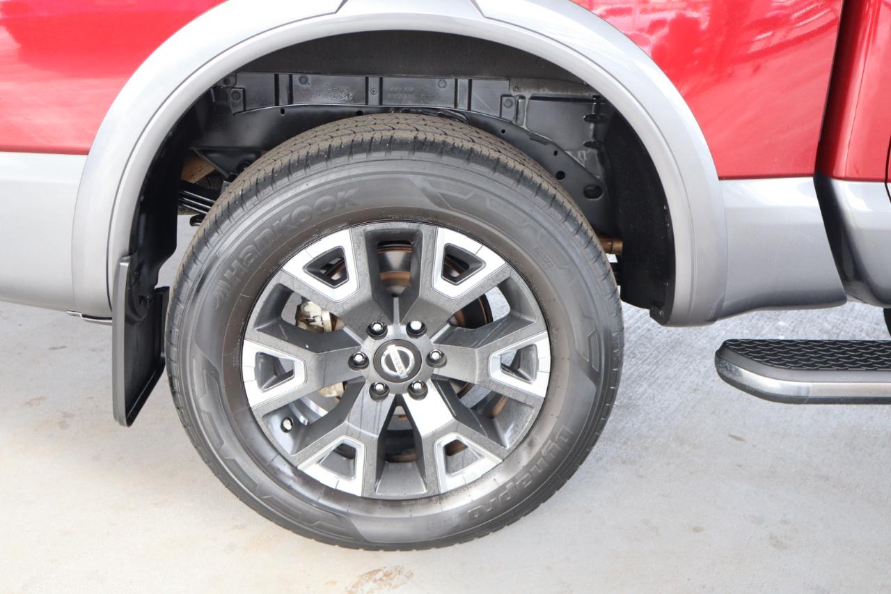 Nissan Titan 4x4 Crew Cab Platinum Reserve 2021