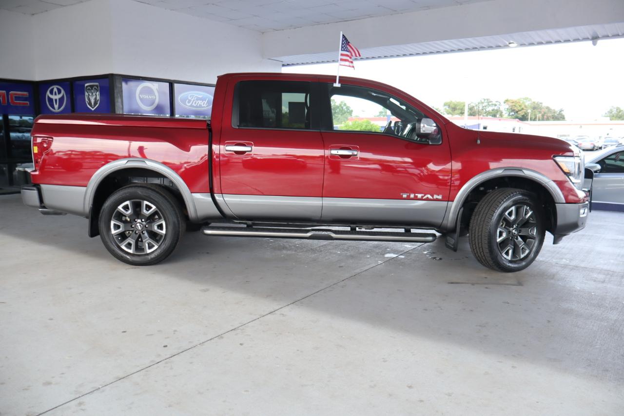 Nissan Titan 4x4 Crew Cab Platinum Reserve 2021