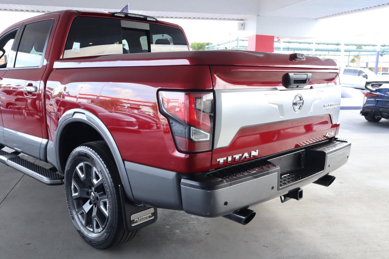Nissan Titan 4x4 Crew Cab Platinum Reserve 2021