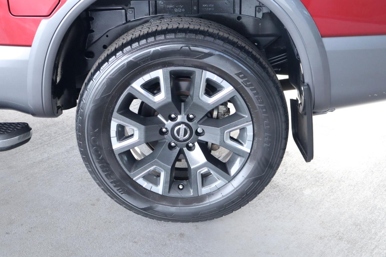 Nissan Titan 4x4 Crew Cab Platinum Reserve 2021