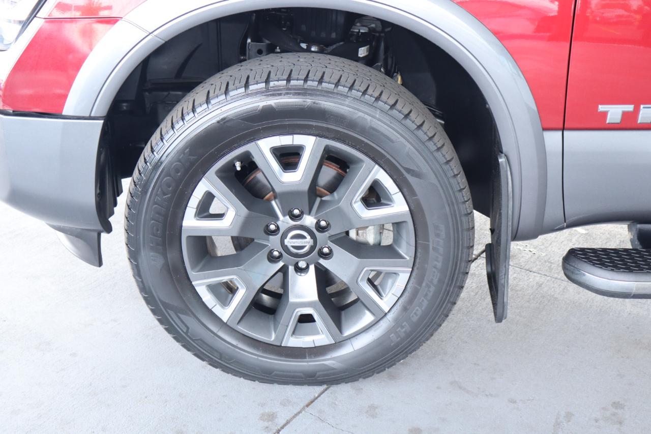 Nissan Titan 4x4 Crew Cab Platinum Reserve 2021