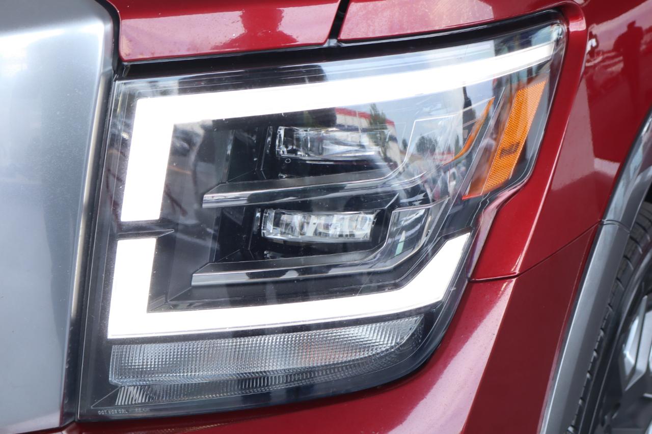Nissan Titan 4x4 Crew Cab Platinum Reserve 2021