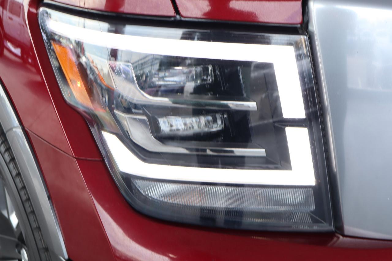 Nissan Titan 4x4 Crew Cab Platinum Reserve 2021