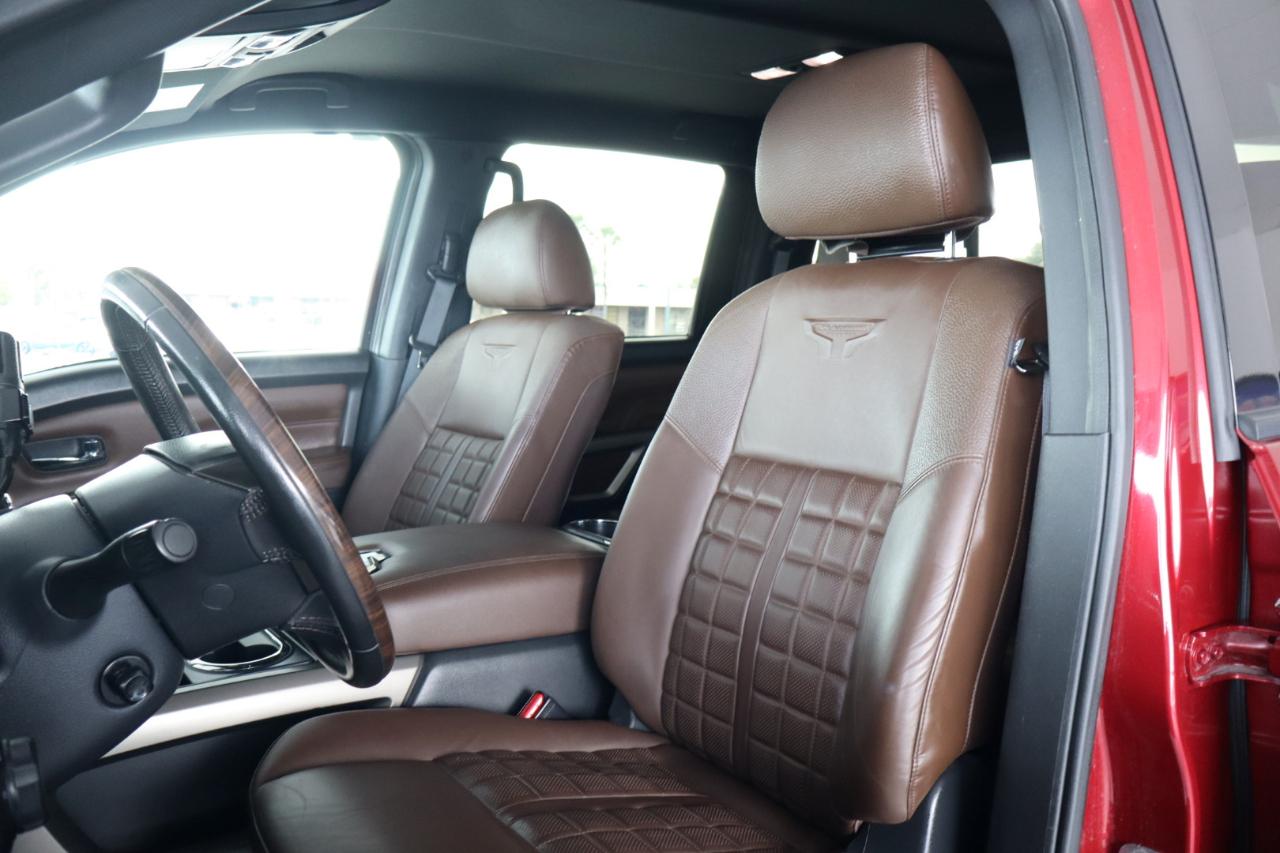 Nissan Titan 4x4 Crew Cab Platinum Reserve 2021