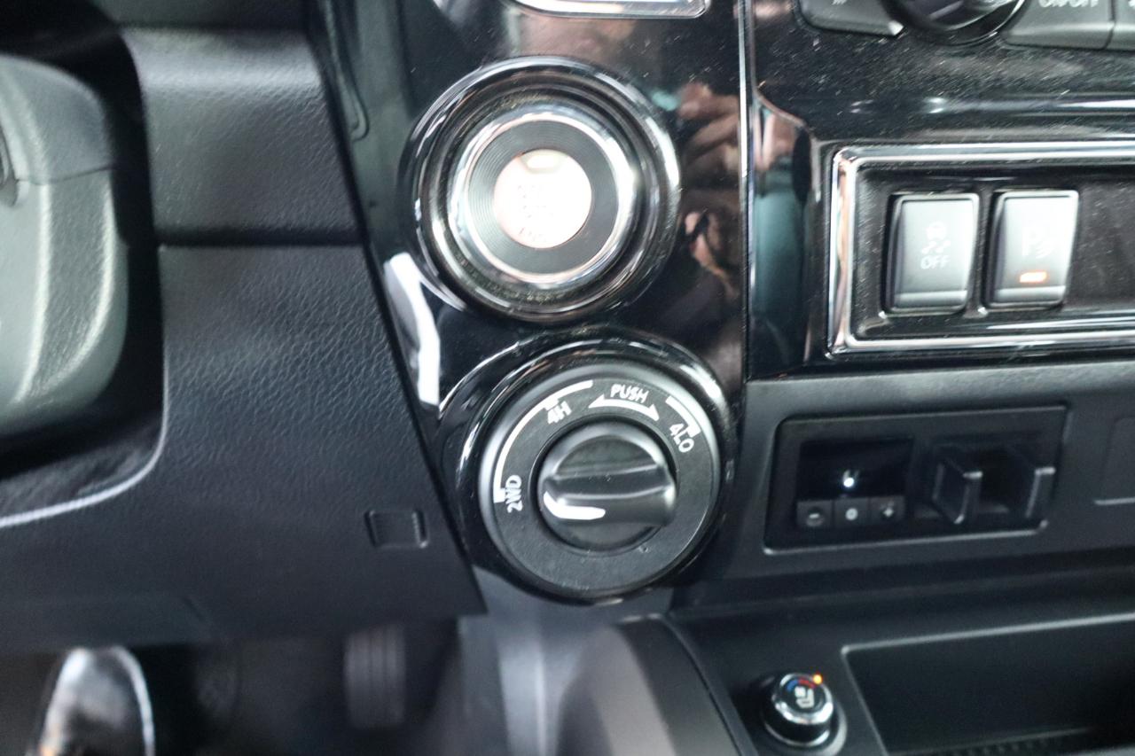 Nissan Titan 4x4 Crew Cab Platinum Reserve 2021