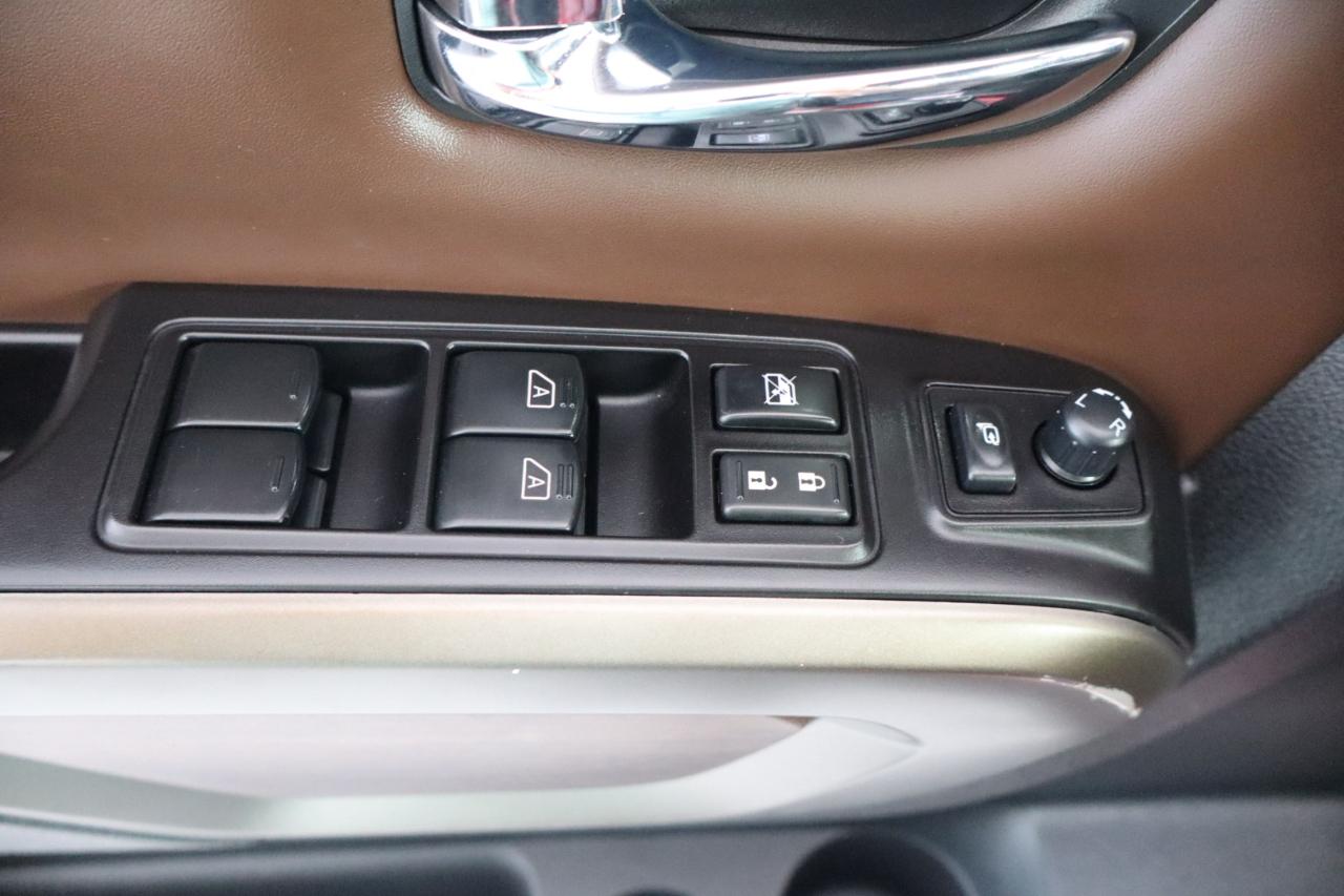 Nissan Titan 4x4 Crew Cab Platinum Reserve 2021