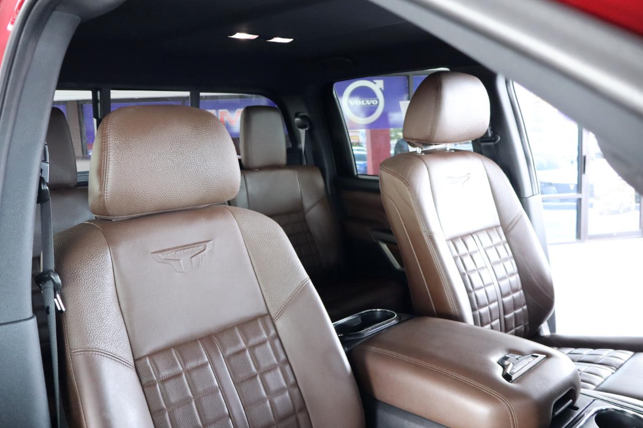 Nissan Titan 4x4 Crew Cab Platinum Reserve 2021
