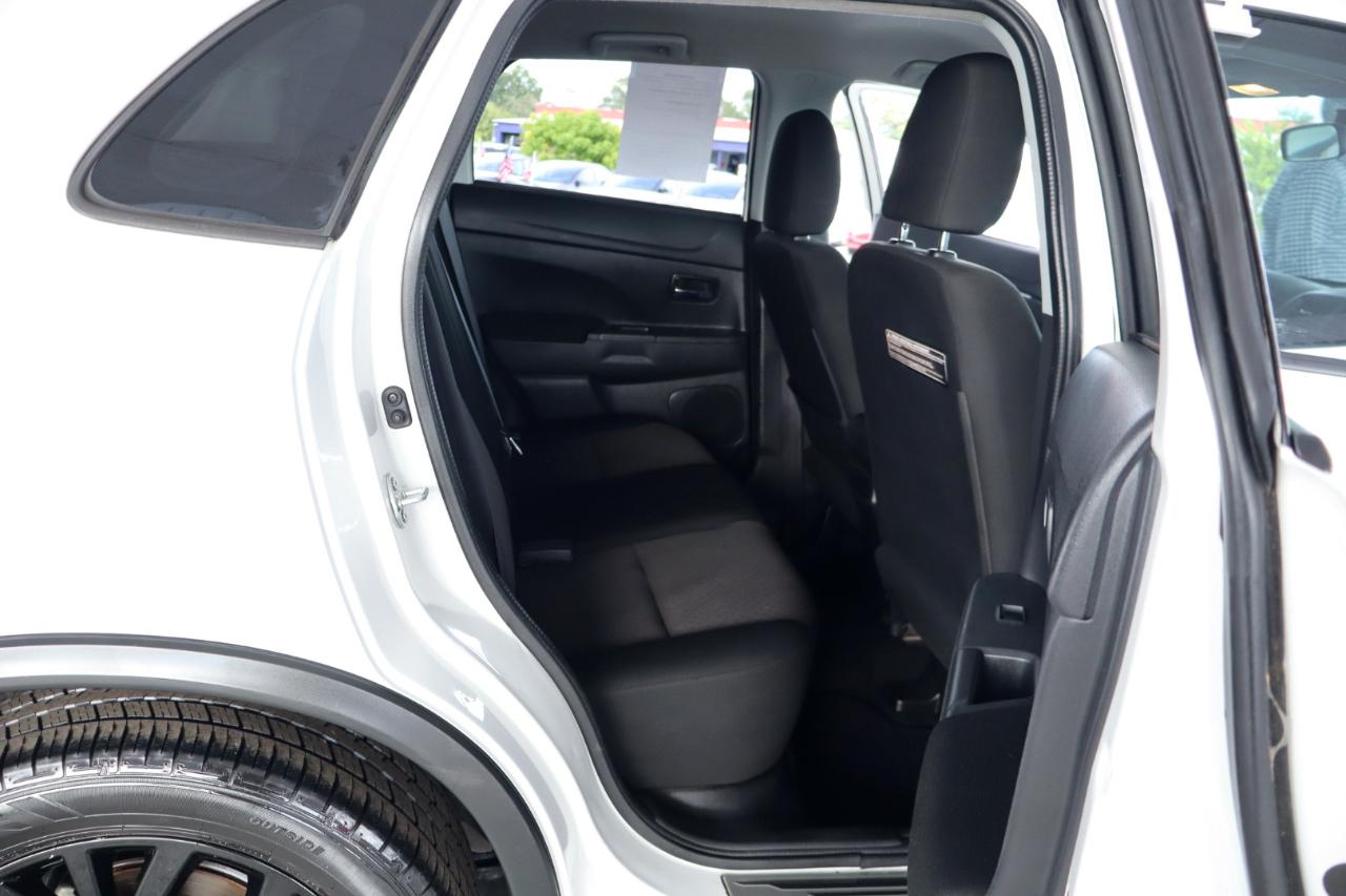 Mitsubishi Outlander Sport AWD 4dr CVT ES 2018