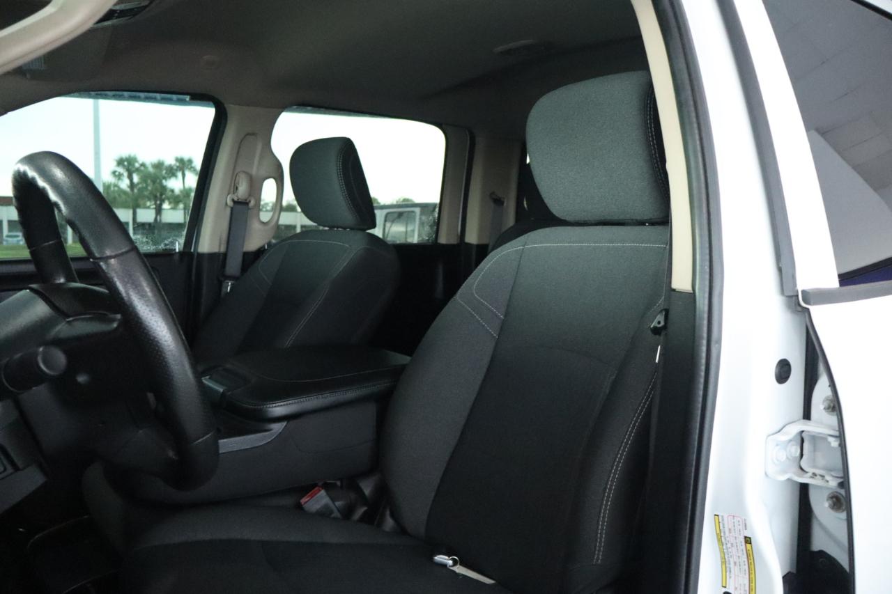 RAM 2500 Tradesman 4x4 Crew Cab 6'4" Box 2019
