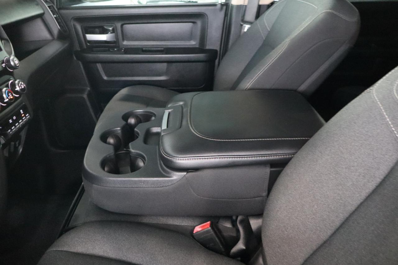 RAM 2500 Tradesman 4x4 Crew Cab 6'4" Box 2019