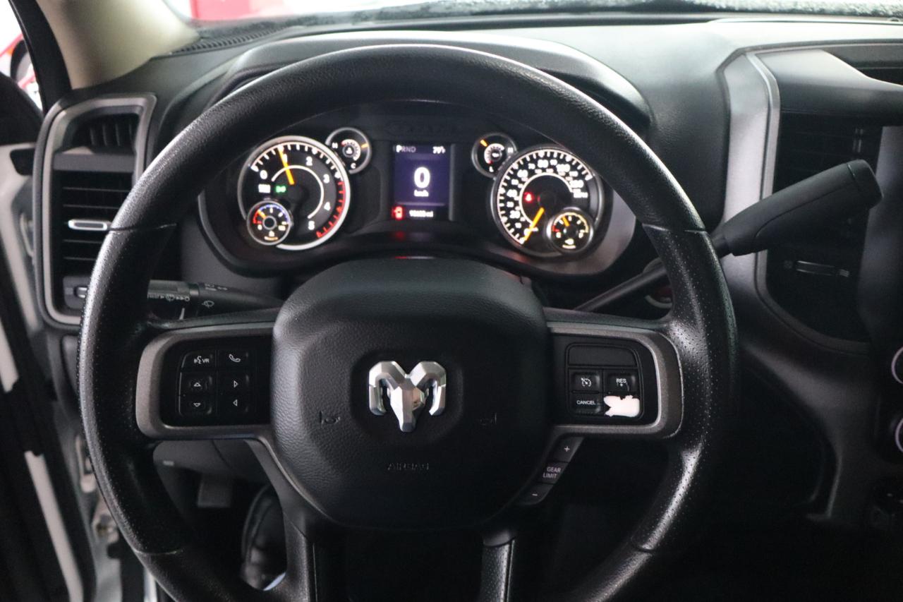 RAM 2500 Tradesman 4x4 Crew Cab 6'4" Box 2019
