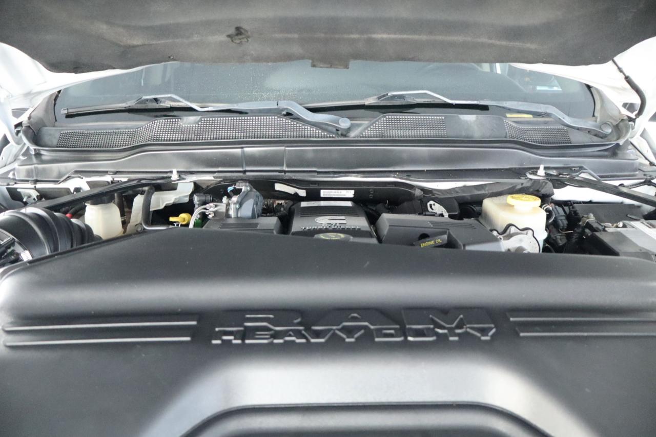 RAM 2500 Tradesman 4x4 Crew Cab 6'4" Box 2019