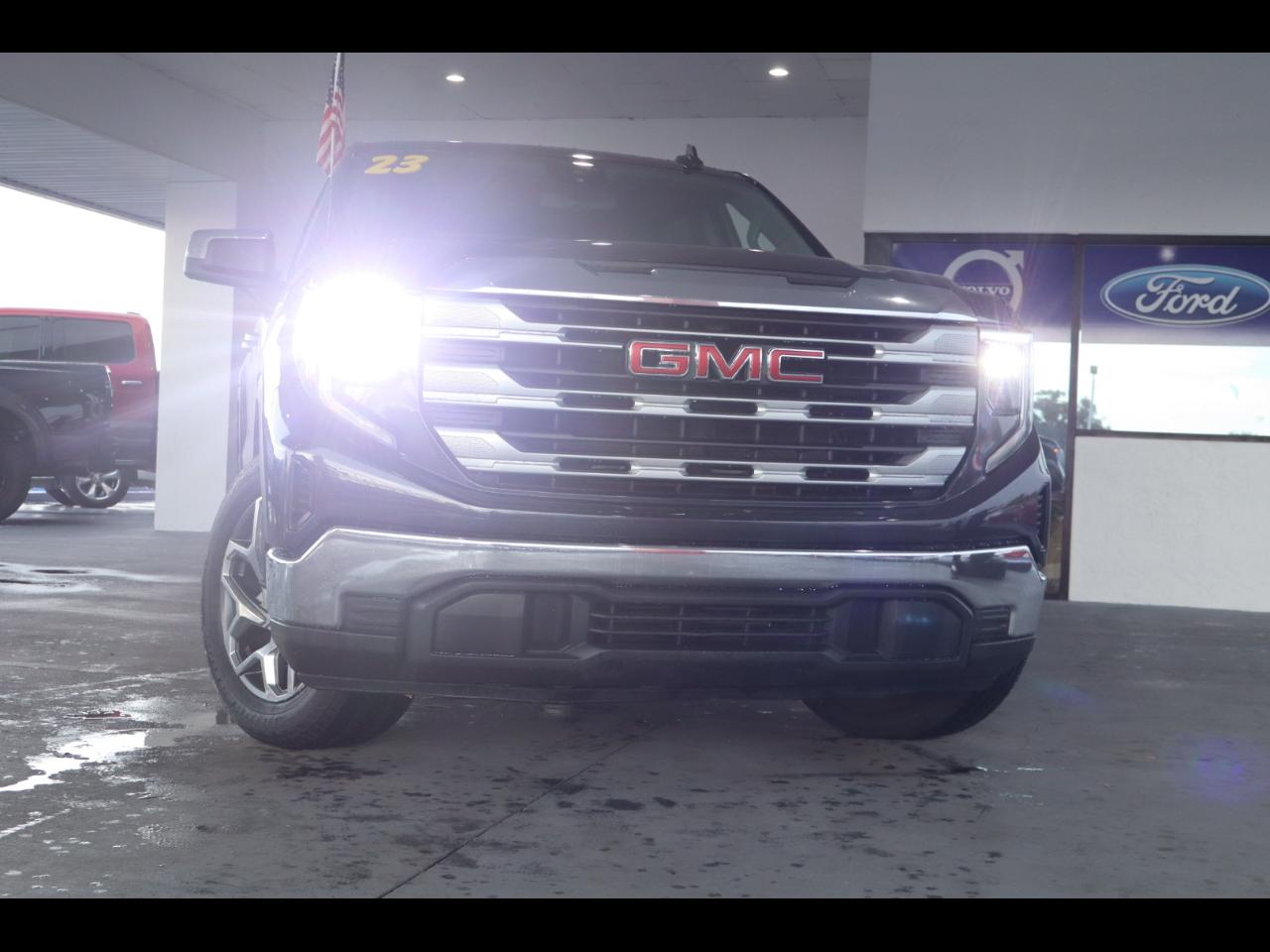 GMC Sierra 1500 2WD Crew Cab 147" SLE 2023