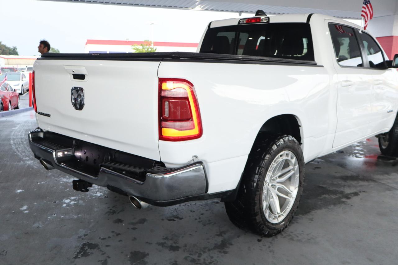 RAM 1500 Laramie 4x4 Crew Cab 6'4" Box 2023