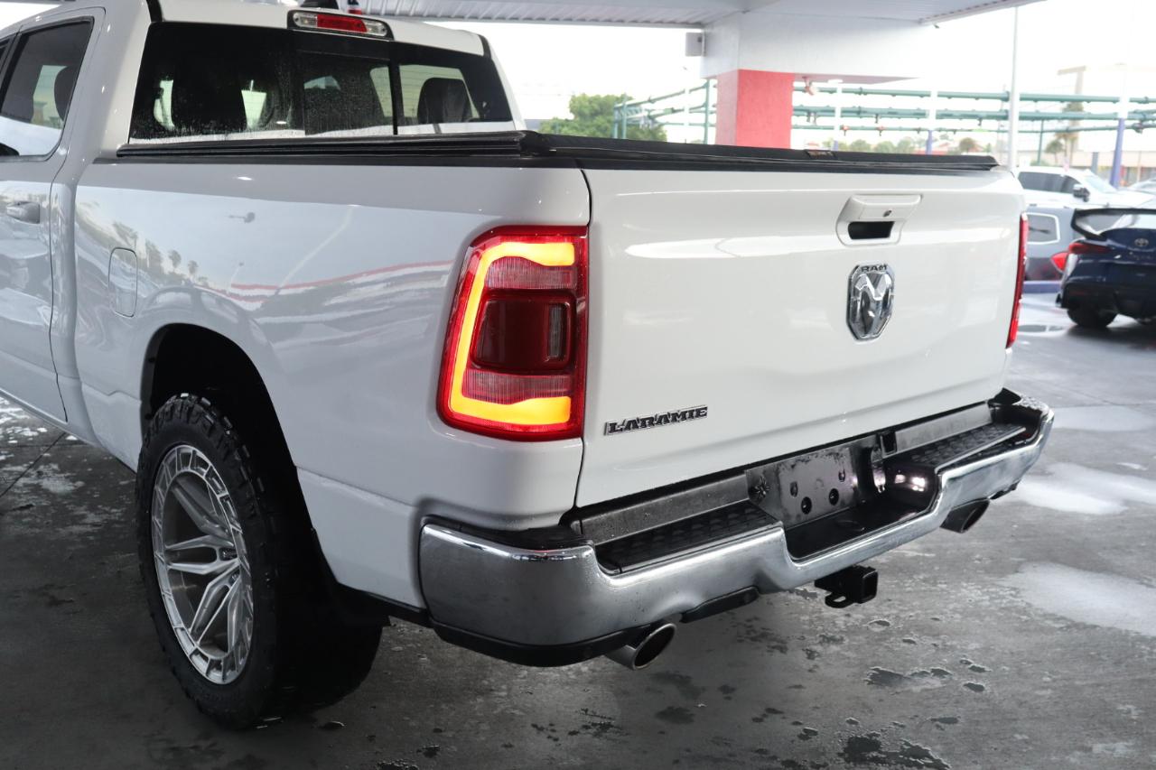 RAM 1500 Laramie 4x4 Crew Cab 6'4" Box 2023