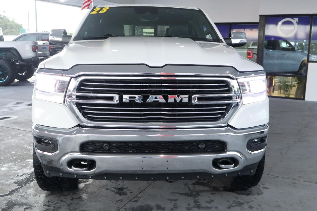 RAM 1500 Laramie 4x4 Crew Cab 6'4" Box 2023
