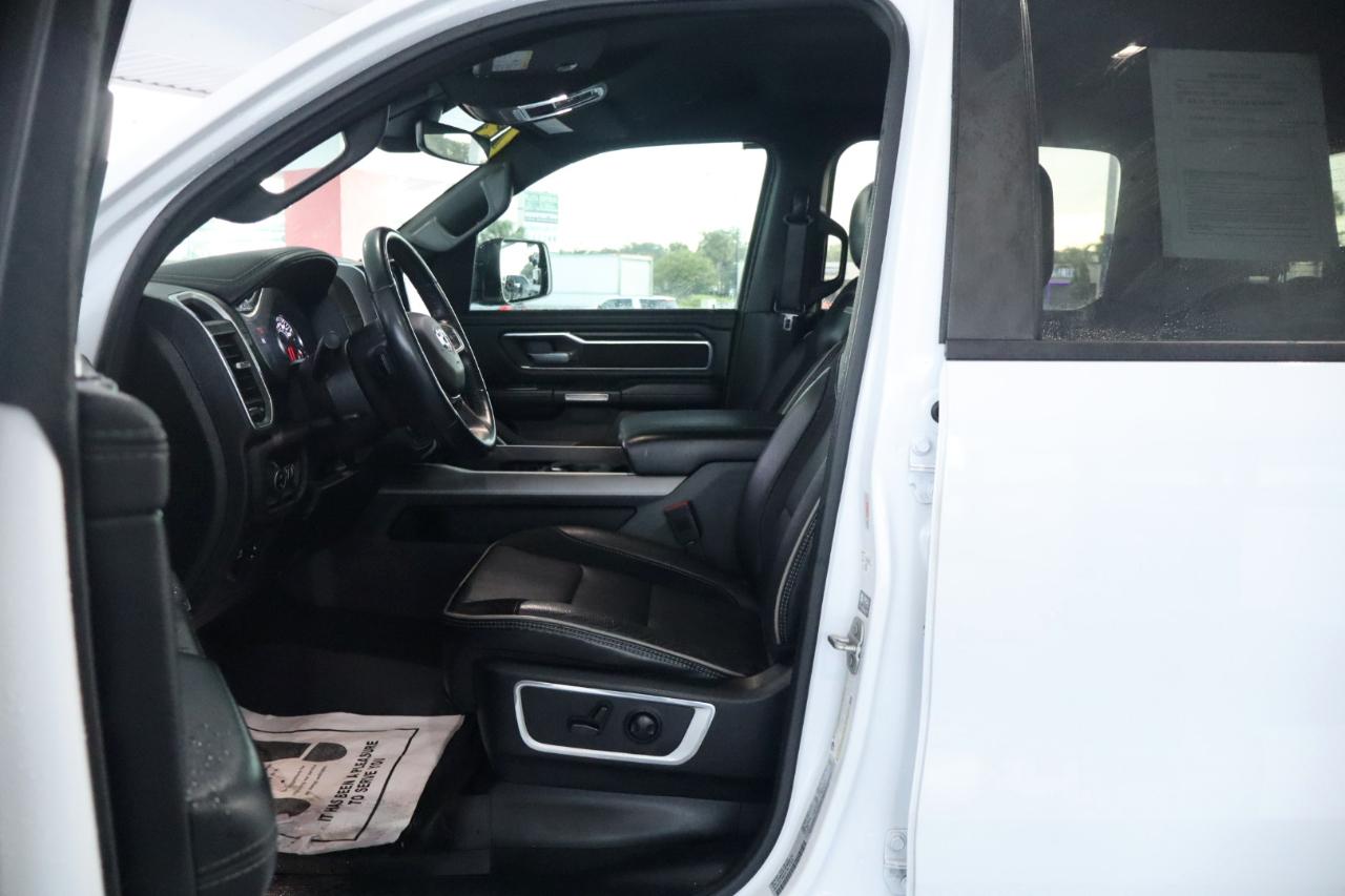 RAM 1500 Laramie 4x4 Crew Cab 6'4" Box 2023