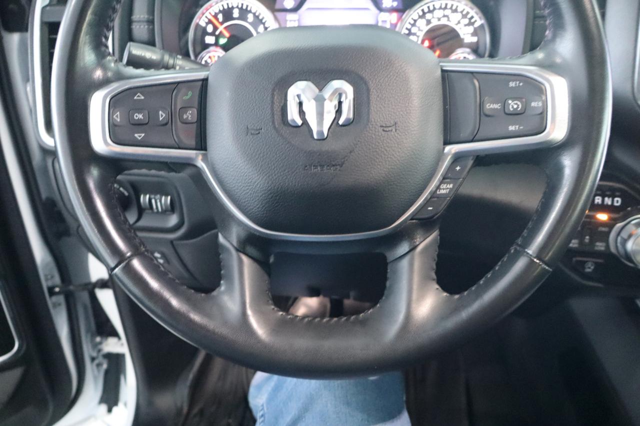 RAM 1500 Laramie 4x4 Crew Cab 6'4" Box 2023